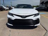 Used 2021 Toyota Camry LE image 2