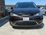 Used 2017 Chrysler Pacifica Touring-L image 2