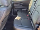 New 2025 Nissan Pathfinder SL image 5
