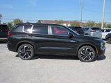 New 2025 Mitsubishi Outlander SE image 2