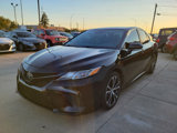 Used 2020 Toyota Camry SE image 3