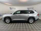 Used 2024 Toyota Grand Highlander XLE image 3