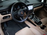 Certified 2024 Porsche Macan image 4