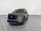 New 2025 Nissan Pathfinder Platinum w/ Black Appearance Package image 5
