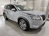 Used 2022 Nissan Pathfinder Platinum image 3