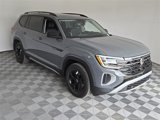 New 2025 Volkswagen Atlas Peak Edition SE image 2