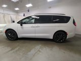 New 2025 Chrysler Pacifica Limited image 6