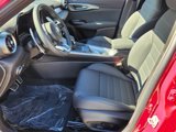 New 2025 Alfa Romeo Tonale w/ Premium Package image 6
