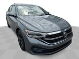 Certified 2024 Volkswagen Jetta SE w/ Panoramic Sunroof Package image 2