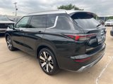 New 2025 Mitsubishi Outlander AWD image 3