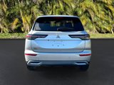 New 2025 Mitsubishi Outlander SE image 4