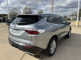 Used 2024 Buick Enclave Essence w/ Sound and Sites Package image 5