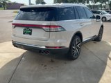 Used 2025 Lincoln Aviator Reserve w/ Equipment Group 201A image 5