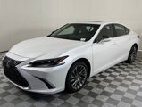 New 2025 Lexus ES 300h Ultra Luxury image 3