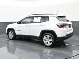 Used 2022 Jeep Compass Latitude image 5