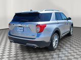 Certified 2024 Ford Explorer Limited image 3