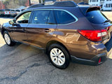 Used 2019 Subaru Outback 2.5i Premium image 3