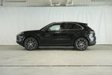 Used 2024 Porsche Cayenne image 2