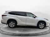 Used 2024 Toyota Highlander LE image 6