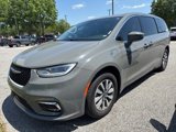 Used 2022 Chrysler Pacifica Touring-L image 3