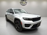Used 2023 Jeep Grand Cherokee Altitude image 2