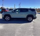 New 2025 Chevrolet Equinox LT w/ Safety and Technology Package image 4