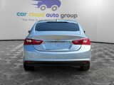 Used 2018 Chevrolet Malibu LT w/ Driver Confidence Package image 4