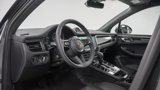 Certified 2025 Porsche Macan image 4