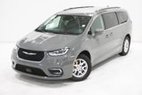 Used 2022 Chrysler Pacifica Touring-L image 2