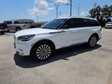 Used 2020 Lincoln Aviator Reserve w/ Equipment Group 201A image 2