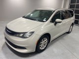 Used 2017 Chrysler Pacifica LX image 3