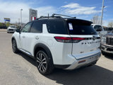New 2025 Nissan Pathfinder Platinum w/ Black Appearance Package image 3
