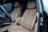 Certified 2025 Porsche Macan image 5