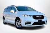 Used 2022 Chrysler Pacifica Touring-L image 3