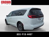 Certified 2022 Chrysler Pacifica Touring-L w/ Uconnect Theater Family Group image 5