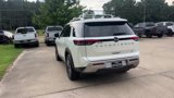Used 2023 Nissan Pathfinder SL image 4