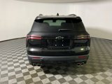 New 2026 Chevrolet Traverse LT w/ Midnight/Sport Edition image 3