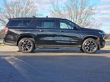Used 2021 Chevrolet Suburban RST image 2
