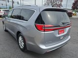 Used 2021 Chrysler Pacifica Touring-L image 5