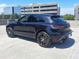 Certified 2025 Porsche Macan image 3