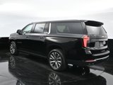New 2025 Chevrolet Suburban High Country image 5