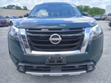 Used 2022 Nissan Pathfinder SL image 2