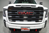 Used 2024 GMC Sierra 2500 AT4 w/ AT4 Preferred Package image 4