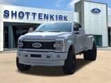 Used 2025 Ford F450 Platinum w/ FX4 Off-Road Package image 3