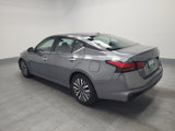 Used 2023 Nissan Altima 2.5 SV image 3
