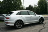 Used 2021 Bentley Bentayga Plug-In Hybrid image 5