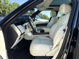 New 2025 Land Rover Range Rover SE image 3