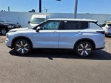 New 2025 Mitsubishi Outlander SE image 2