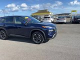 Used 2024 Nissan Rogue SV image 2