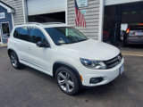 Used 2017 Volkswagen Tiguan Sport image 2